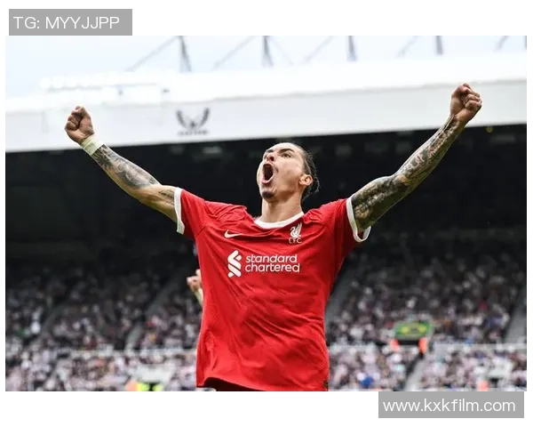 全球足球场上最帅气射门瞬间合集 精彩瞬间定格最强球星锋线表现