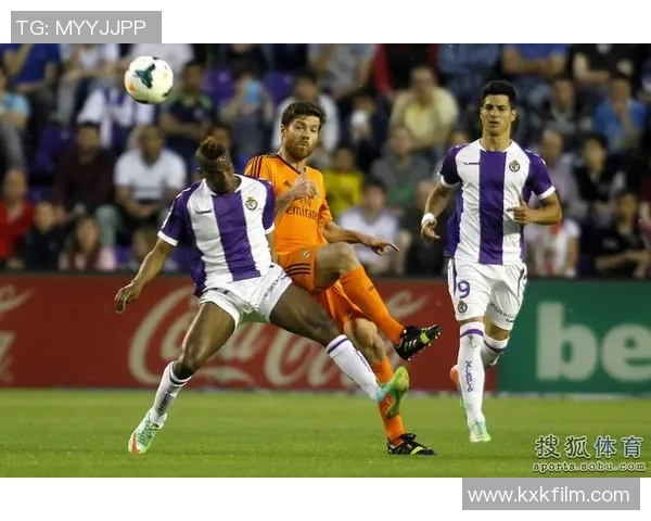 哈麦隆足球队球星全阵容大揭秘 聚焦明星球员与新赛季挑战