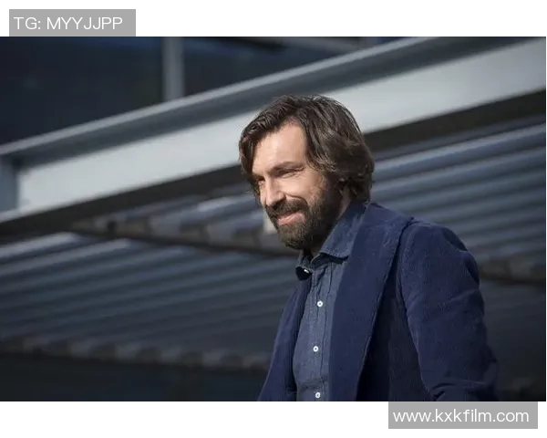 巴雷特领衔重返绿茵场 引领新一代足球风潮与传奇崛起 巴雷特领衔重返绿茵场 引领新一代足球风潮与传奇崛起