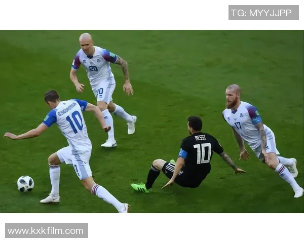 足球星视界施密特纵论绿茵风云洞察战术智慧与球队未来 足球星视界施密特纵论绿茵风云洞察战术智慧与球队未来