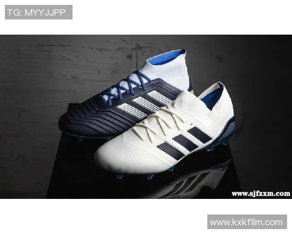 足球球星签名鞋款揭秘:收藏与穿搭的完美结合 足球球星签名鞋款揭秘:收藏与穿搭的完美结合