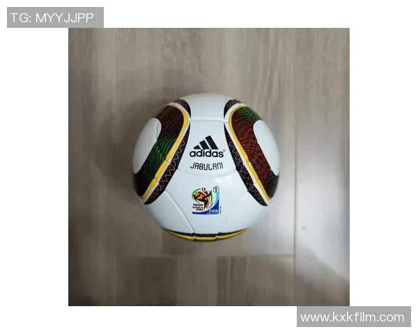 轰动足球界的传奇球星盘点他们的巅峰时刻与无尽荣耀 轰动足球界的传奇球星盘点他们的巅峰时刻与无尽荣耀